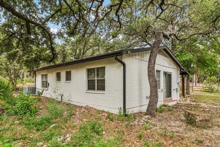 More Photos Of 7735 Mocking Bird Ln, San Antonio Lodge Meeting Hall For Sale