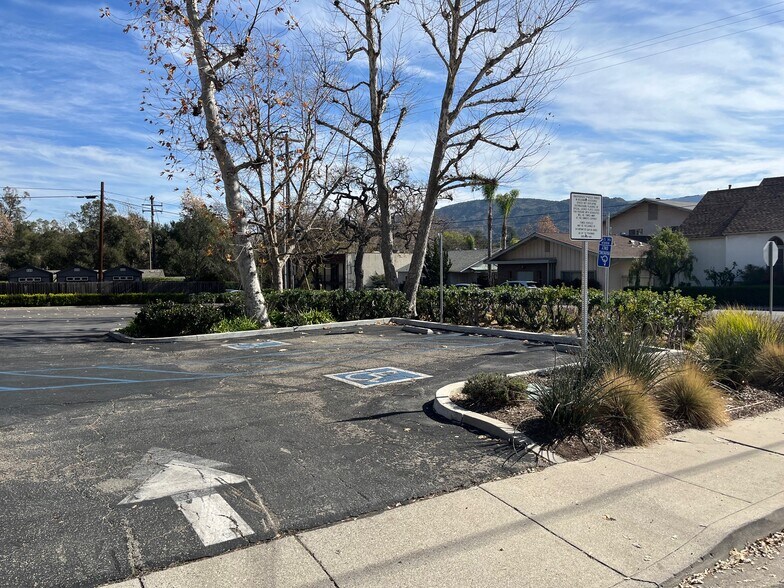 More Photos Of 110 S Ventura St, Ojai Freestanding For Lease