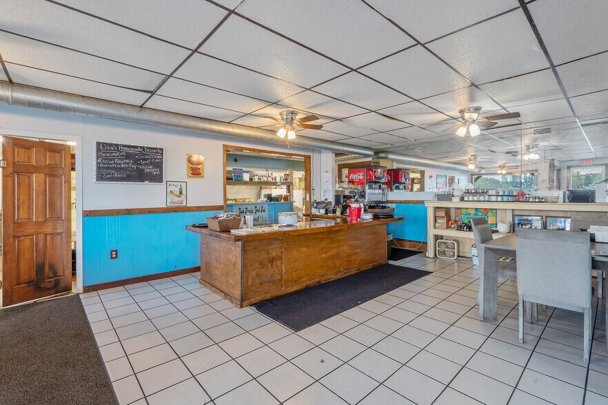 More Photos Of 356 King St, Fair Haven Marina For Sale