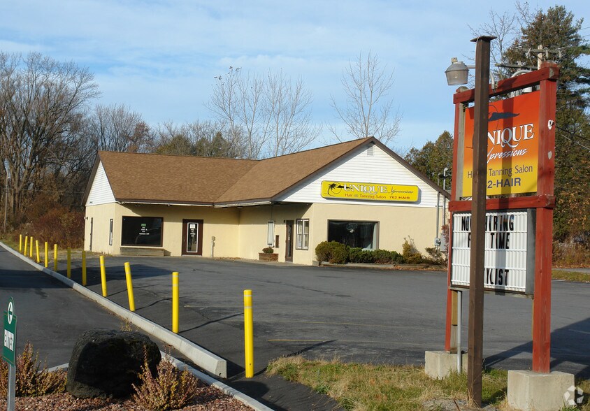 More Photos Of 291 N Comrie Ave, Johnstown Freestanding For Sale