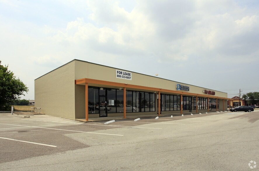 More Photos Of 6870 Spencer Hwy, Pasadena Unknown For Lease