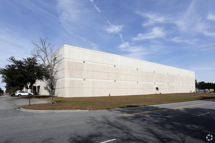 More Photos Of 1301 Charleston Regional Pky, Charleston Warehouse For Lease