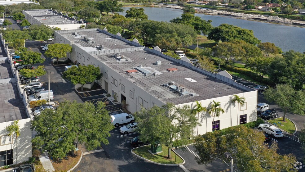 More Photos Of 12233 SW 55th St, Cooper City Light Manufacturing For Lease