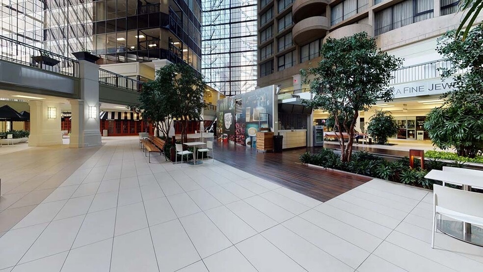 More Photos Of 600 N Pearl St, Dallas Office For Lease