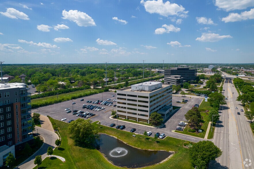 More Photos Of 707 Skokie Blvd, Northbrook Unknown For Lease