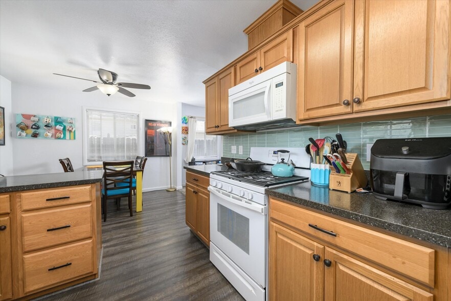 More Photos Of 5408 Folsom Blvd, Sacramento Apartments For Sale