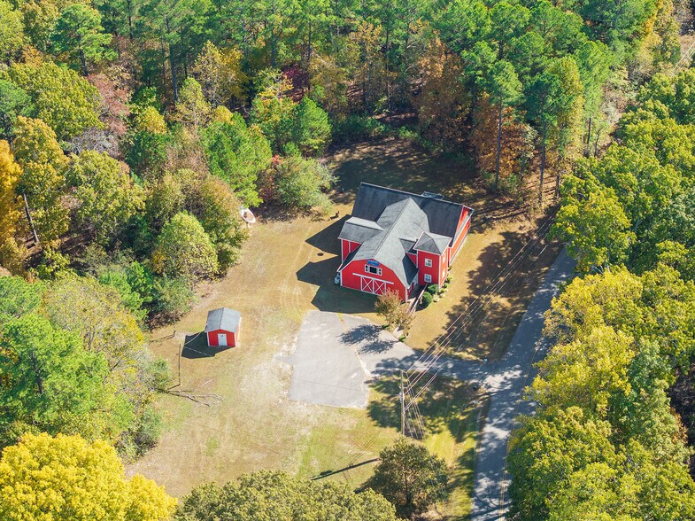 More Photos Of 215 Baker Rd, Huntingdon Lodge Meeting Hall For Sale