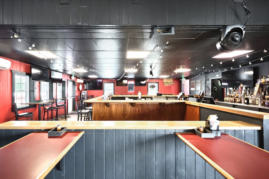 More Photos Of 21603 Middletown Rd, Freeland Freestanding For Sale