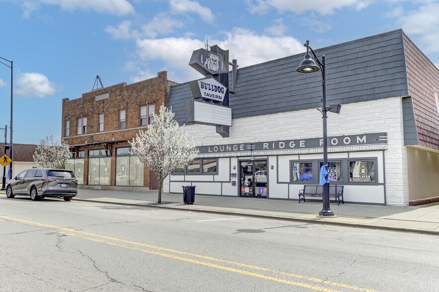 More Photos Of 3325 Ridge Rd, Lansing General Retail For Sale