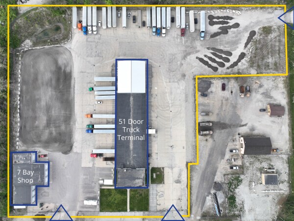 More Photos Of 1560 W Raymond St, Indianapolis Truck Terminal For Lease