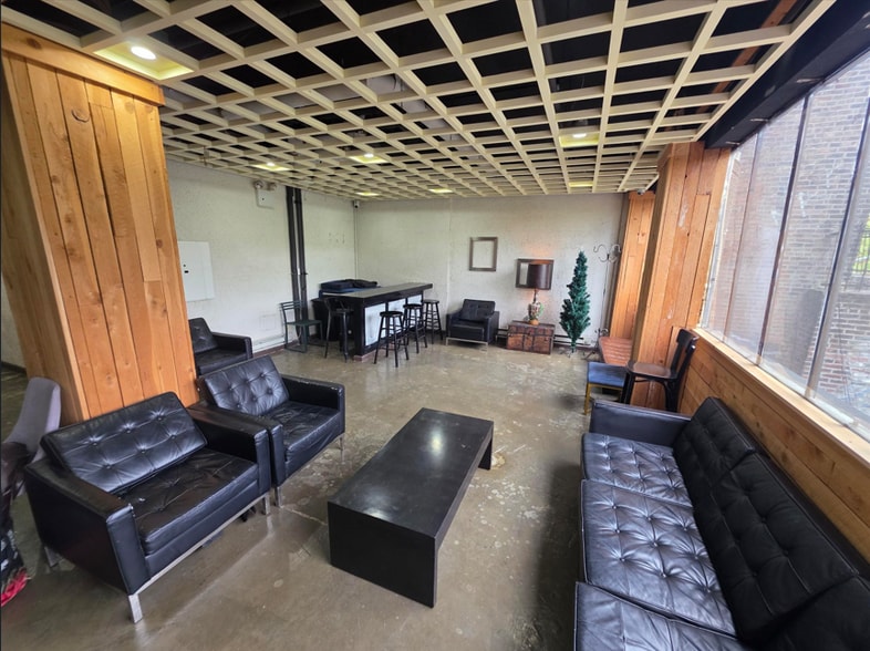 More Photos Of 163 Orchard St, New York Hotel For Lease