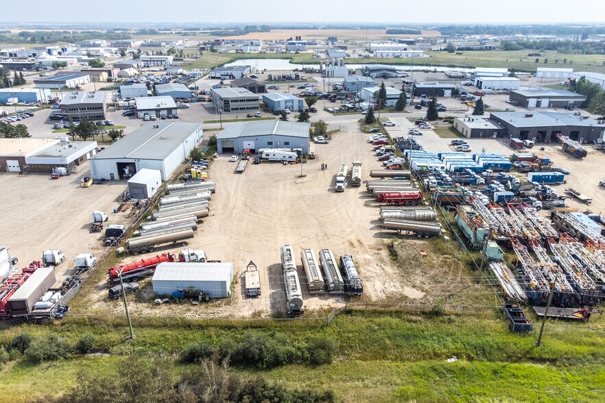 More Photos Of 6006 53 Av, Lloydminster Warehouse For Sale