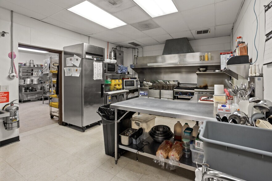 More Photos Of 205 1st St SW, Glyndon Restaurant For Sale