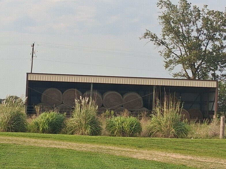 More Photos Of 6841 E US Highway 56, Overbrook Land For Sale