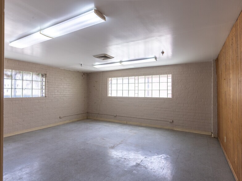 More Photos Of 1155 N McKinley Ave, Compton Warehouse For Sale