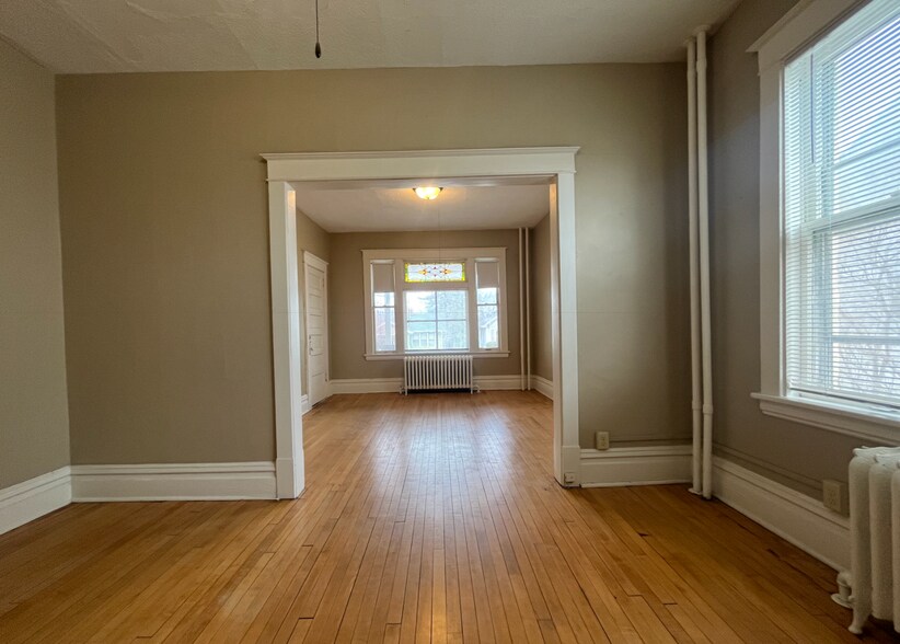 More Photos Of 744 Simon Ave, Saint Paul Apartments For Sale