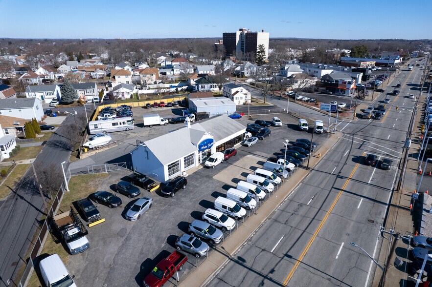 Primary Photo Of 460 Taunton Ave, East Providence Auto Dealership For Sale