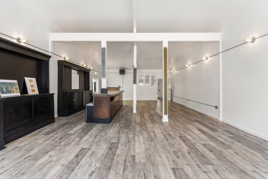 More Photos Of 218 5th Ave, Metaline Falls Storefront Retail Residential For Sale