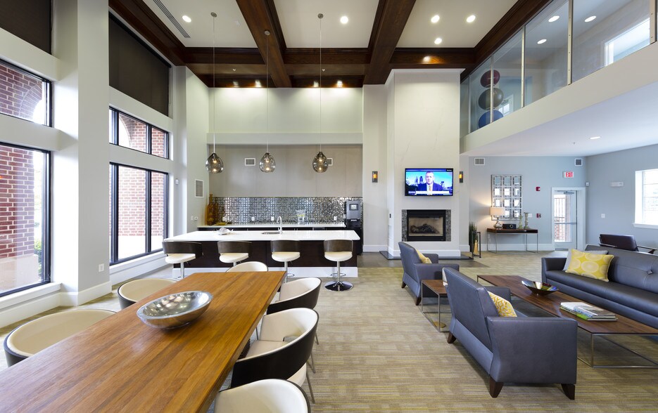 More Photos Of Mooreview Pky @ Loudoun County Pky, Ashburn Unknown For Lease