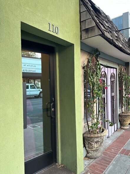 More Photos Of 110 N Santa Cruz Ave, Los Gatos Storefront Retail Office For Lease