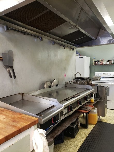 More Photos Of 99 3rd St, Maupin Restaurant For Sale