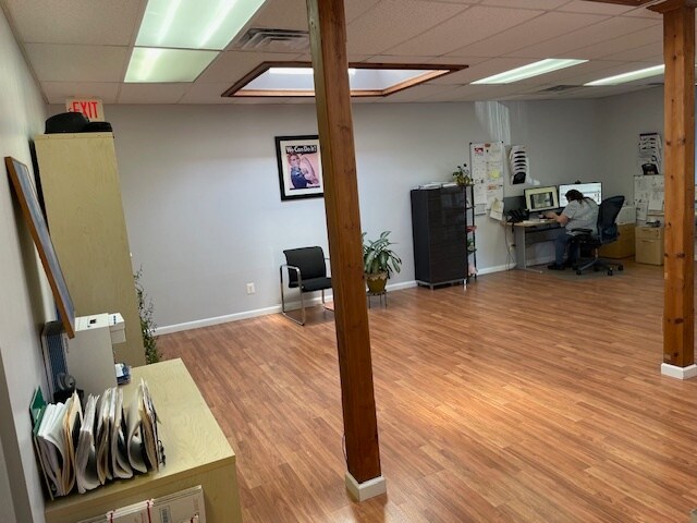 More Photos Of 2981 Solomons Island Rd, Edgewater Office Residential For Sale