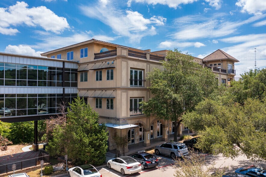More Photos Of 6836 Bee Caves Rd, Austin Office For Lease