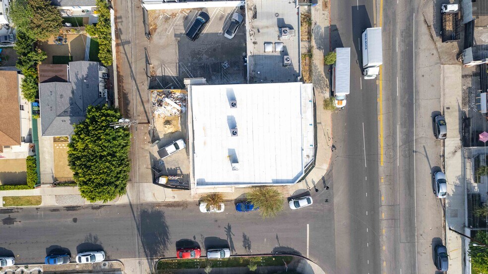 More Photos Of 5933 Vineland Ave, North Hollywood Storefront For Lease