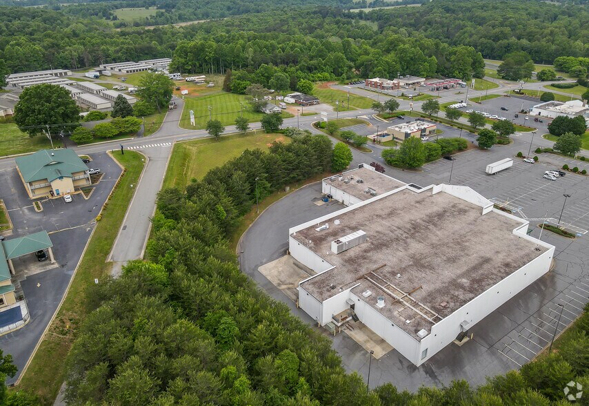 More Photos Of 3027-3035 Centennial Blvd, Claremont Storefront For Lease