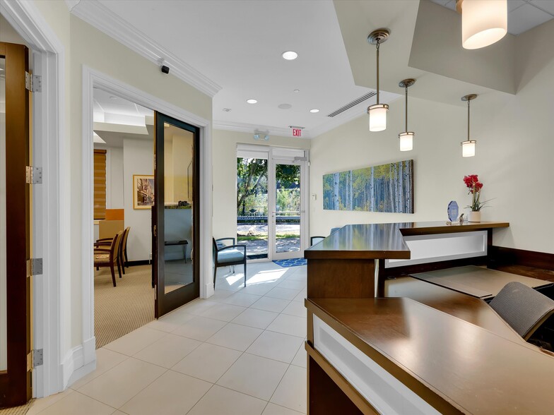 More Photos Of 2890 W State Road 84, Fort Lauderdale Office For Sale