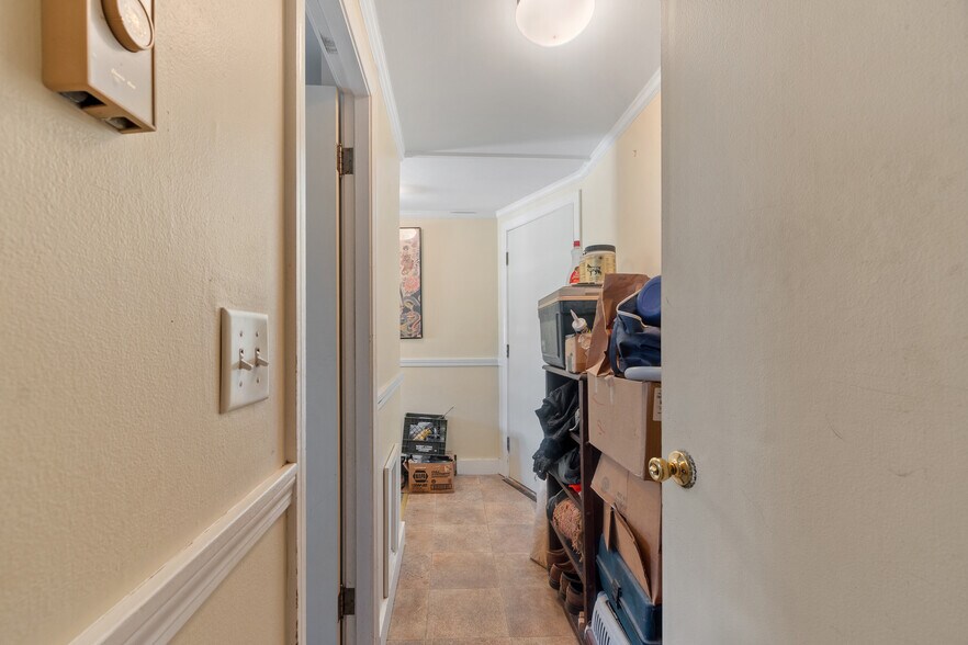 More Photos Of 561 Main St, Boxford General Retail For Sale