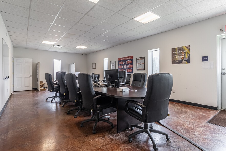 More Photos Of 544 Meadowlark Dr, Monroe Warehouse For Sale