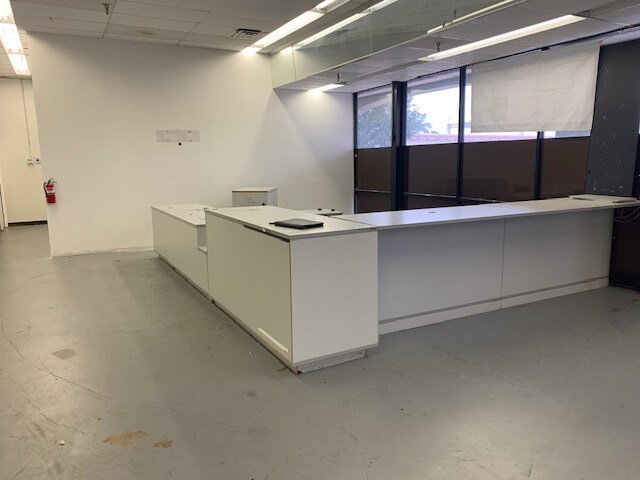 More Photos Of 1455 W Trinity Mills, Carrollton Freestanding For Lease