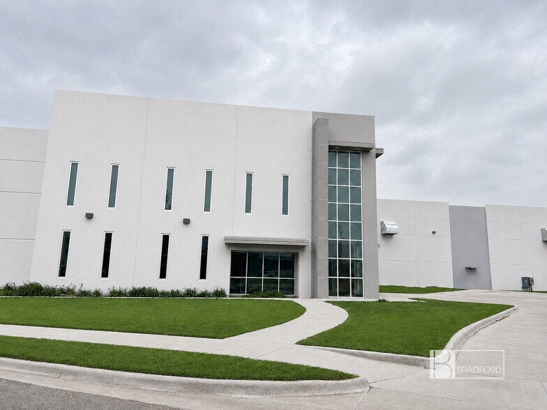 More Photos Of 6321 Browning Ct, North Richland Hills Warehouse For Sale