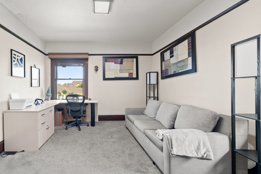 More Photos Of 217 E Lake Ave, Watsonville Office For Sale