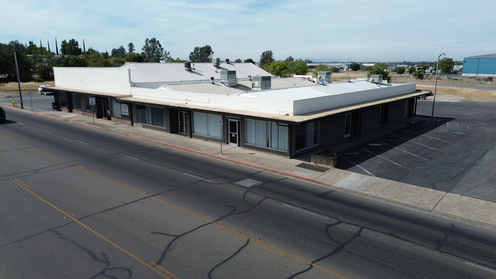 More Photos Of 2358-2368 Lincoln St, Oroville Office For Lease