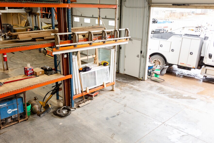 More Photos Of 2321 W 1st St, Duluth Service For Sale