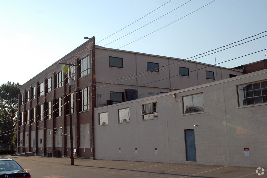 More Photos Of 1801 N 12th St, Reading Warehouse For Sale