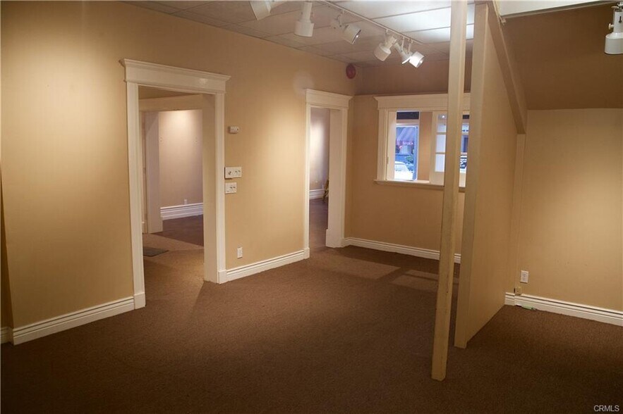 More Photos Of 6738 Greenleaf Ave, Whittier Storefront Retail Office For Sale