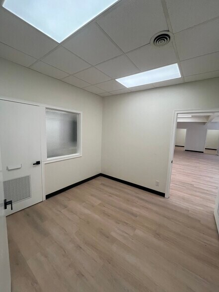 More Photos Of 317 N Willis St, Abilene Office For Lease