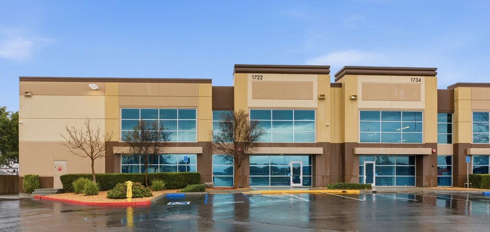 More Photos Of 1722 Illinois Ave, Perris Warehouse For Sale