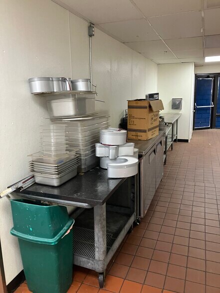 More Photos Of 2110 W 5th St, Plainview Restaurant For Sale
