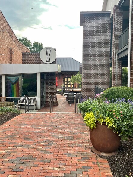 More Photos Of 500-580 Union Square Dr, New Hope Office For Lease
