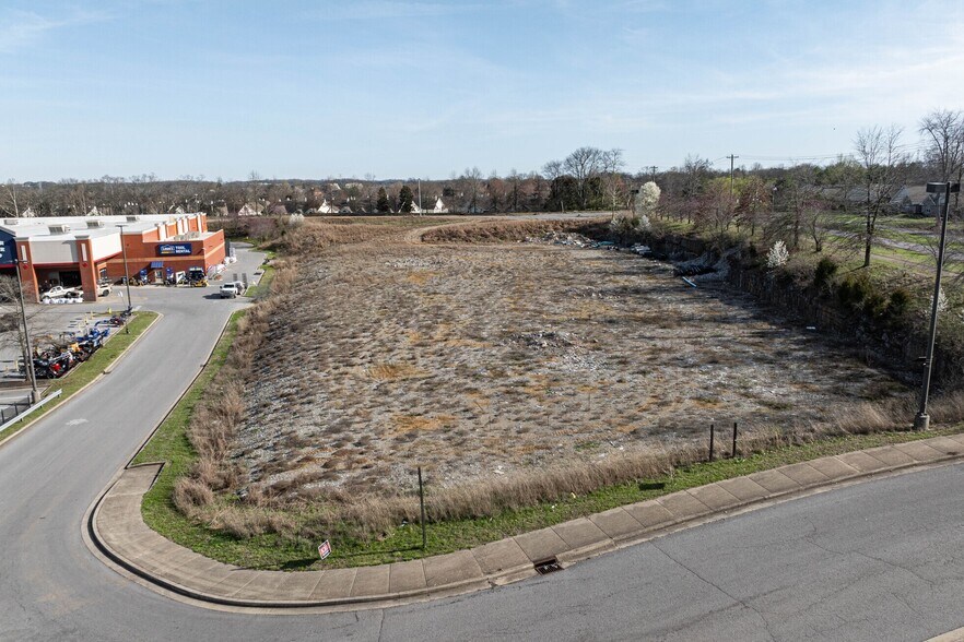 More Photos Of 1333 Nashville Pike, Gallatin Land For Sale
