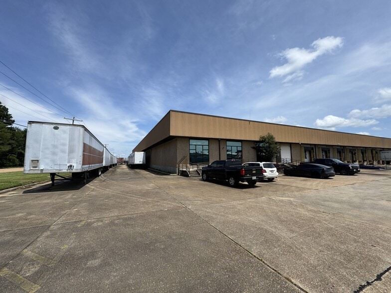 More Photos Of 4365 Michael Avalon St, Jackson Distribution For Lease