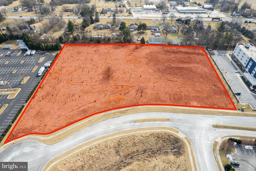 More Photos Of Market, Winchester Land For Sale