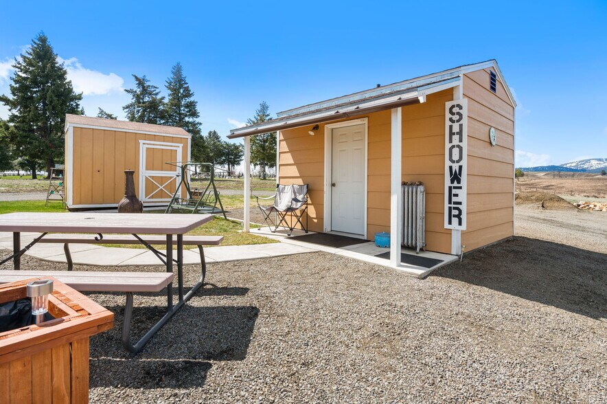 More Photos Of 110 Seubert Heights Dr, Cottonwood Trailer Camper Park For Sale