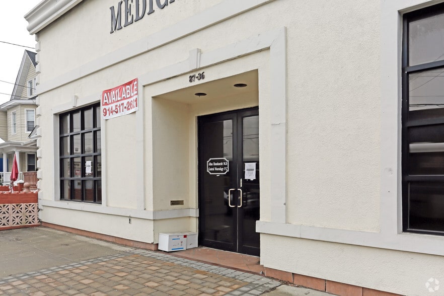 More Photos Of 87-36 Lefferts Blvd, Richmond Hill Storefront For Lease