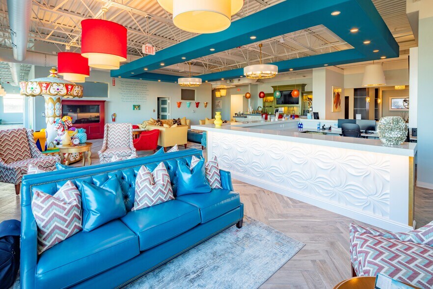 More Photos Of 21660 W Field Pky, Deer Park Office For Sale