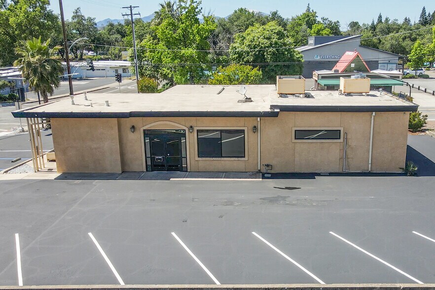 More Photos Of 2395 Athens Ave, Redding Restaurant For Sale